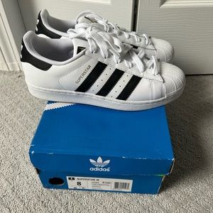 Adidas Superstars black and white Size 8 fit like 9